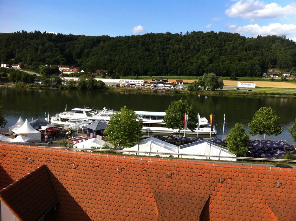 Hôtel Wittelsbacher Zollhaus à Vilshofen an der Donau Extérieur photo